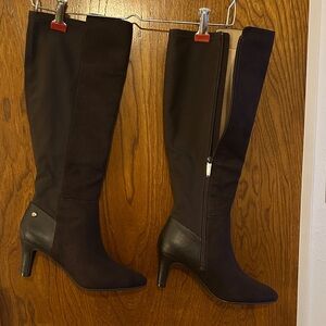 Life Stride Black Heeled Boots